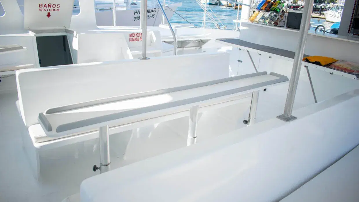 Tropicat Private Charter PezGato