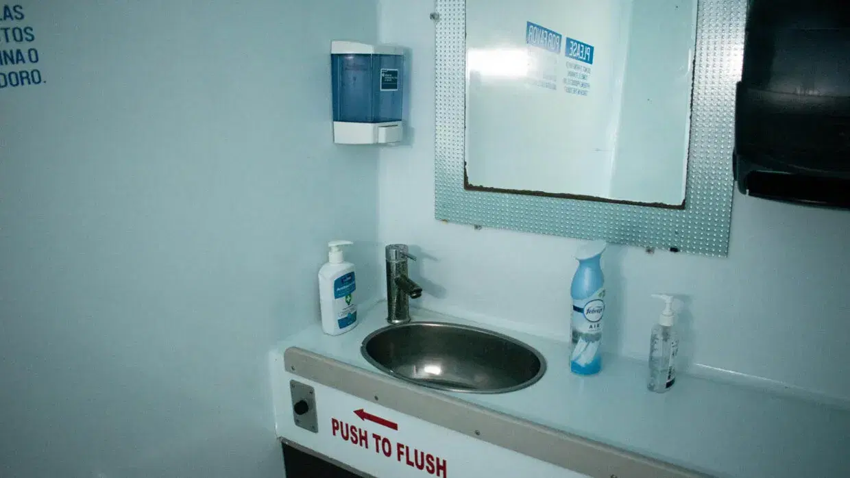 Tropicat Private Charter PezGato